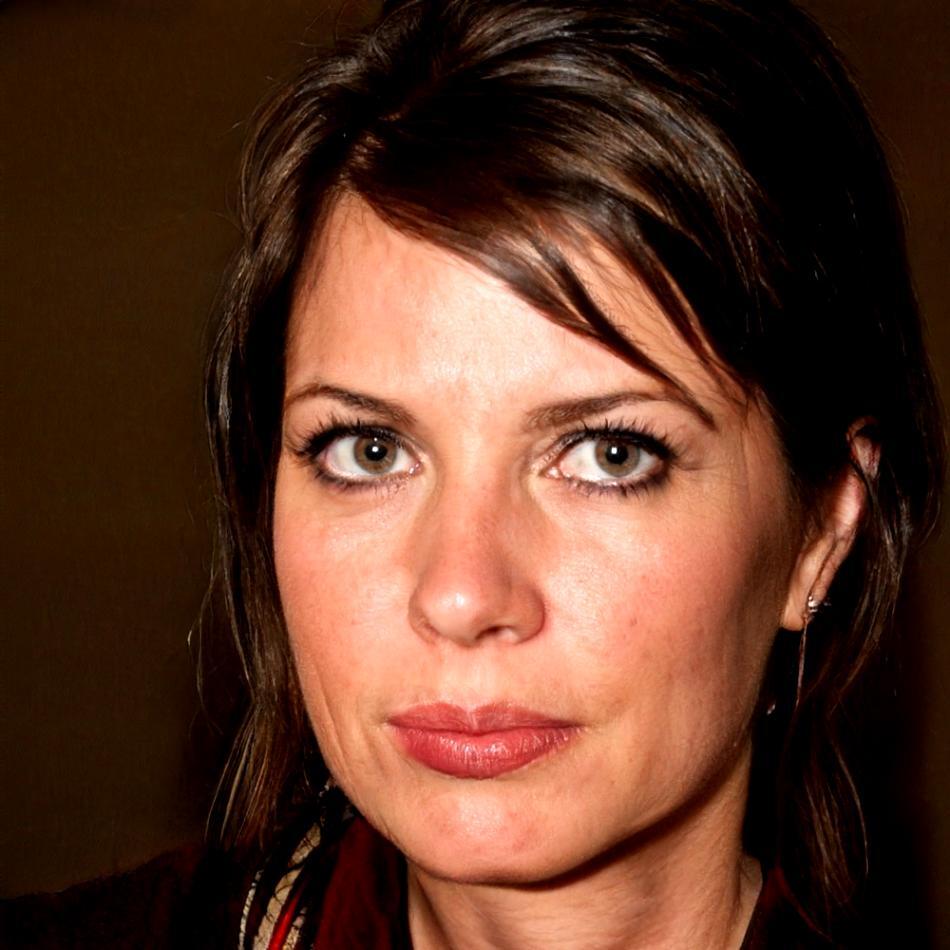 Elspeth Ravenswood, lead financial educator